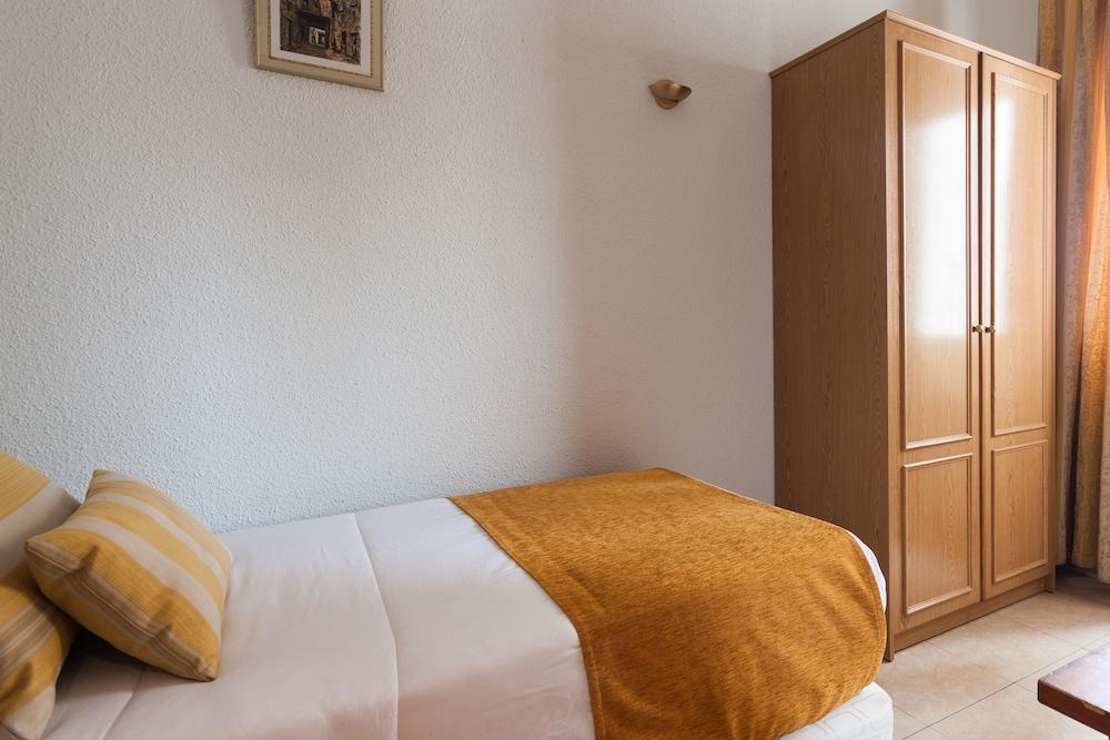 Hostal Josefina-Gran Via Madrid Exterior foto