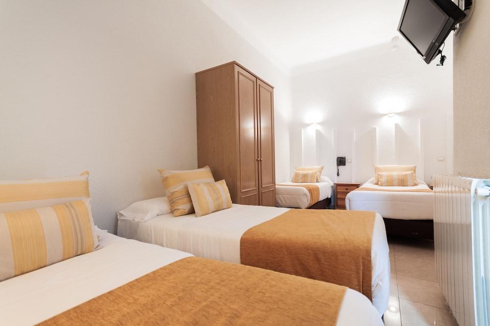 Hostal Josefina-Gran Via Madrid Exterior foto