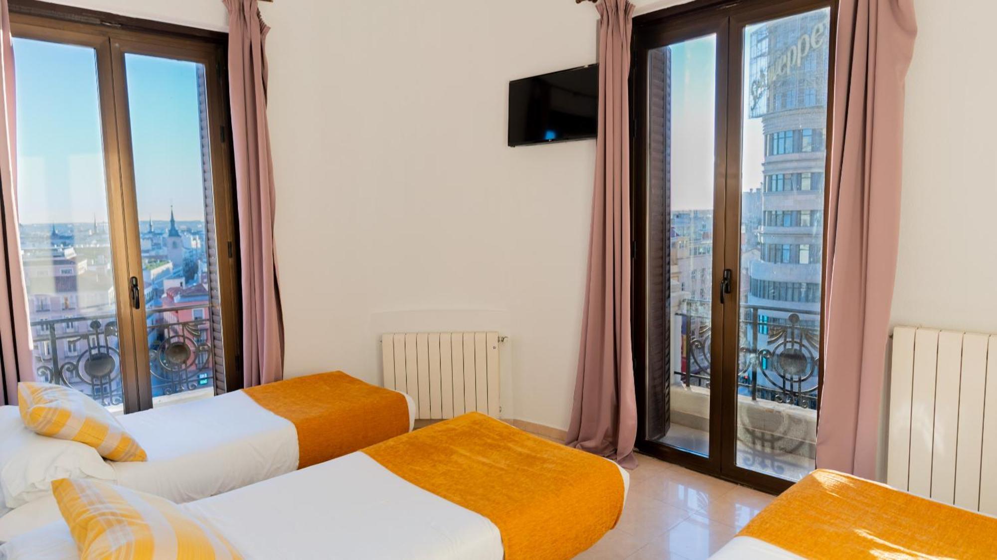 Hostal Josefina-Gran Via Madrid Exterior foto